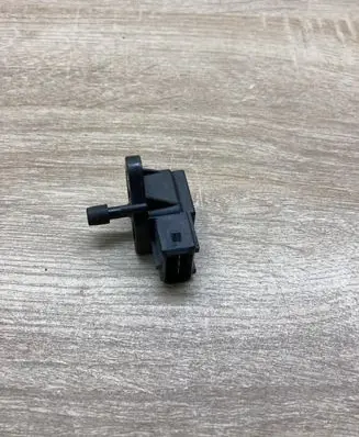 BMW 3 E36 Air pressure sensor 2244674