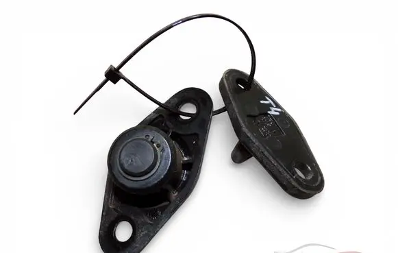 Volkswagen Transporter - Caravelle T4 Sliding door check strap stopper 