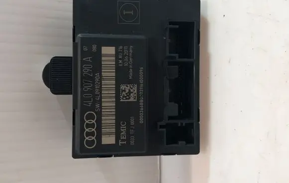 Audi Q7 4L Door control unit/module 4L0907290A