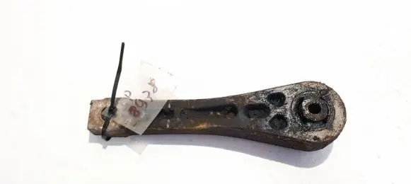 Skoda Octavia Mk2 (1Z) Engine mount bracket