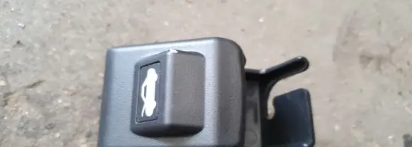 Mazda 6 Engine bonnet (hood) release handle K32034