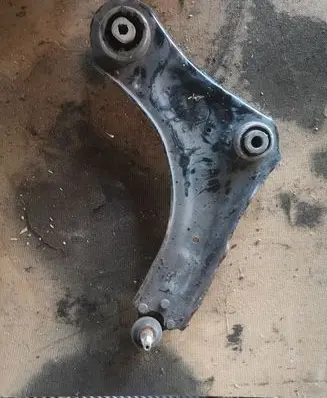 Renault Scenic III - Grand scenic III Front lower control arm/wishbone