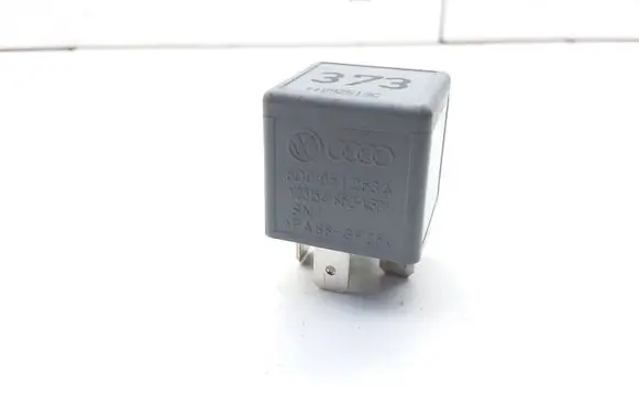 Volkswagen Golf VI Hazard warning light relay V23134B52X301 8D0951253A