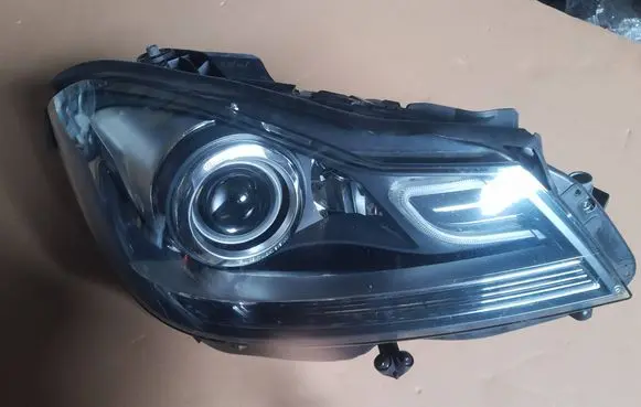 Mercedes-Benz C W204 Headlights/headlamps set A2048204430