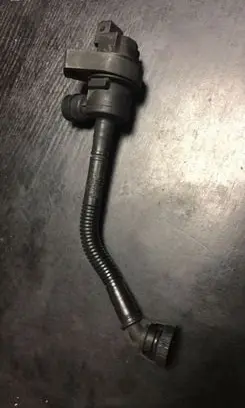 BMW Z4 E85 E86 Fuel tank valve 7512581