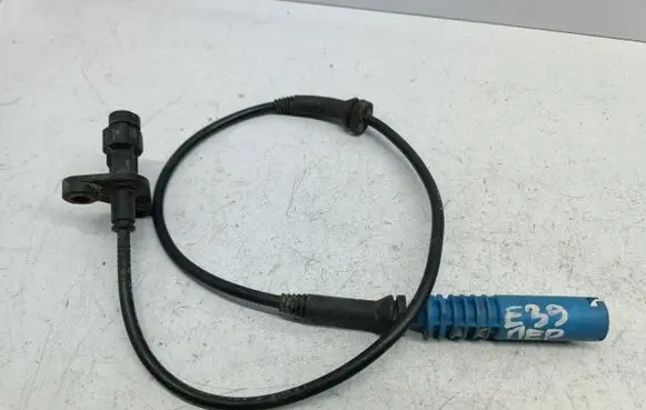 BMW 5 E39 ABS brake wheel speed sensor 6756375 34526756375