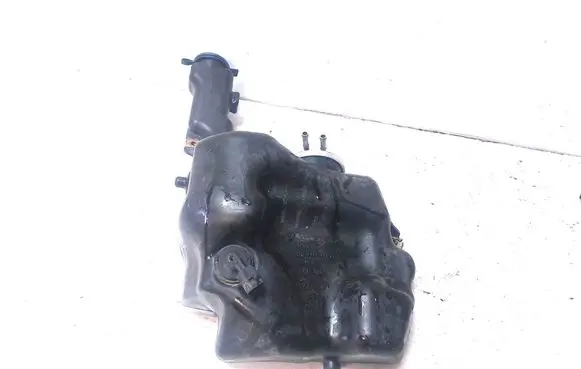Mercedes-Benz C W204 Windshield washer fluid reservoir/tank A2048602060