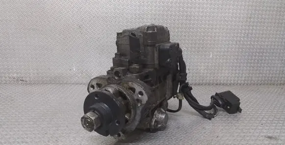 Skoda Octavia Mk1 (1U) Fuel injection high pressure pump 0460404977 038130107D