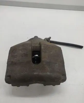Volkswagen PASSAT B6 Front brake caliper