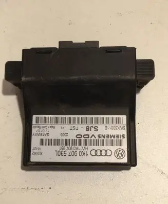 Volkswagen Golf V Gateway control module 1K0907530L