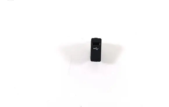 BMW X1 F48 F49 USB socket connector 6820397