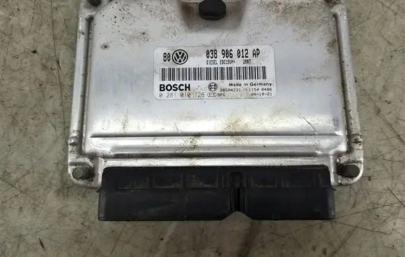 Volkswagen Bora Engine control unit/module 038906012AP