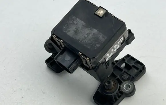 Volkswagen PASSAT B8 Distronic sensor radar 3Q0907561B 3Q0907572A 0203300334