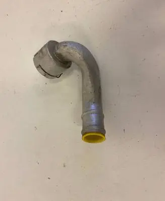 Volkswagen Touareg II Engine coolant pipe/hose 7P6122291C