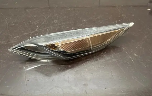 Porsche Cayenne (92A) Front indicator light 7P5949102 7P5949102A 7P5945072