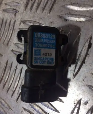 Volvo S40, V40 Air pressure sensor 30889795