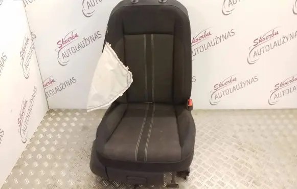 Volkswagen T-Roc Front passenger seat 