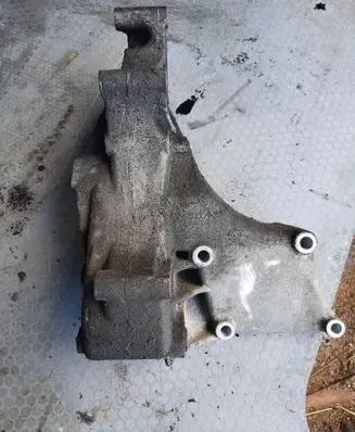 Volkswagen Transporter - Caravelle T4 Generator/alternator bracket 074145169D