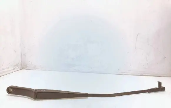 Volkswagen Golf Plus Front wiper blade arm 5M0955410C