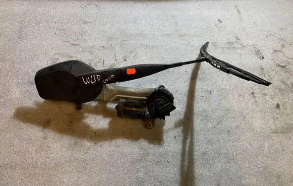 Mercedes-Benz E W210 Wiper motor 0390241420