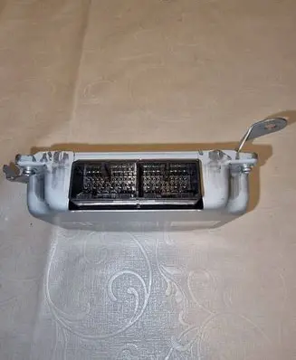 Lexus RX 450H Air suspension control unit module (rear) 8924348020