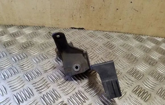 Audi TT TTS Mk2 Front bumper mounting bracket 8J0806540A