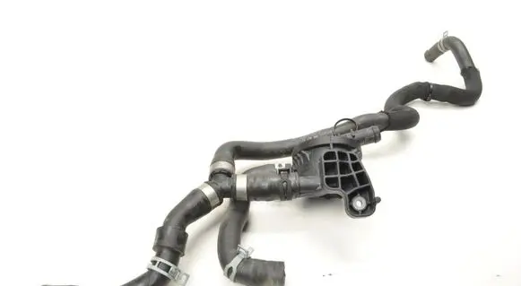 Volvo XC60 Engine coolant pipe/hose Q01315
