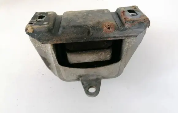 Audi A3 S3 8L Engine mount bracket