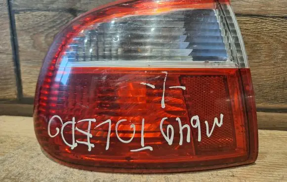 Seat Toledo II (1M) Rear/tail lights 1M5945257