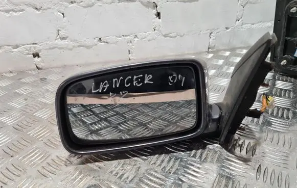 Mitsubishi Lancer Front door electric wing mirror