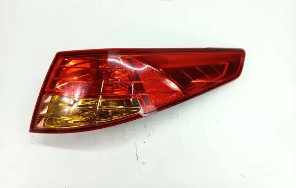 KIA Optima Rear/tail lights 92402-2T0