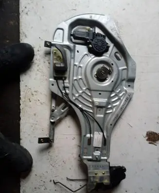 Hyundai Tucson JM Sliding door window regulator with motor 824702E010