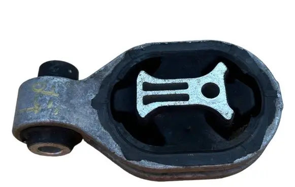 Nissan Juke I F15 Engine mount bracket A8653110A