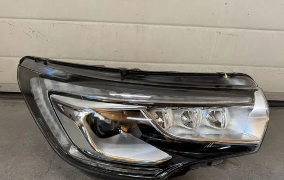 Citroen C4 II Headlight/headlamp 980871818000