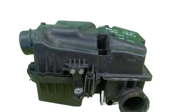 Honda Insight Air filter box 