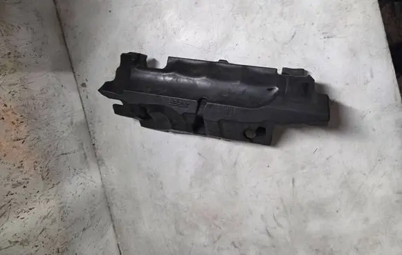 Mercedes-Benz GL X166 Other engine bay part A2782262185