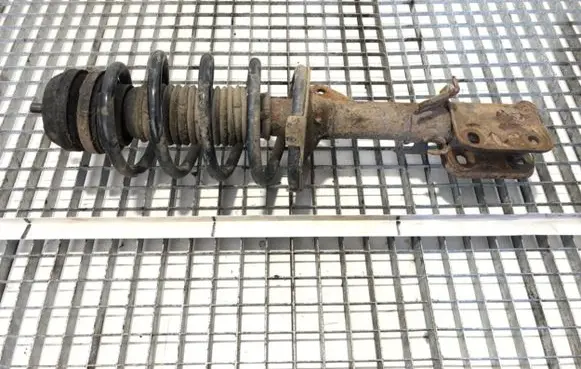 Mercedes-Benz Vito Viano W638 Front shock absorber/damper