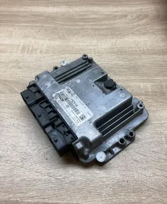 Ford Kuga I Engine control unit/module ECU 7M5112A650UA 7EFA