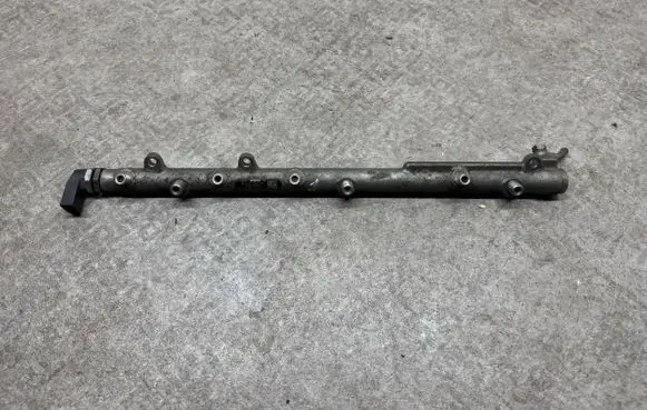 BMW 3 E90 E91 Fuel main line pipe 7795514 7805727