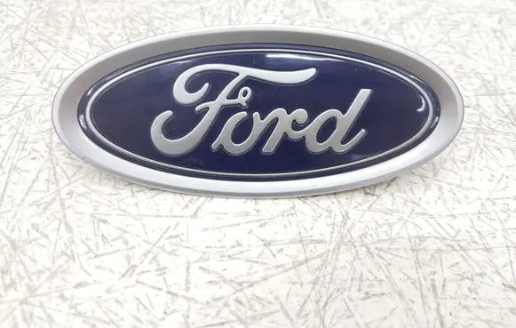 Ford Fusion II Manufacturer badge logo/emblem CAV3