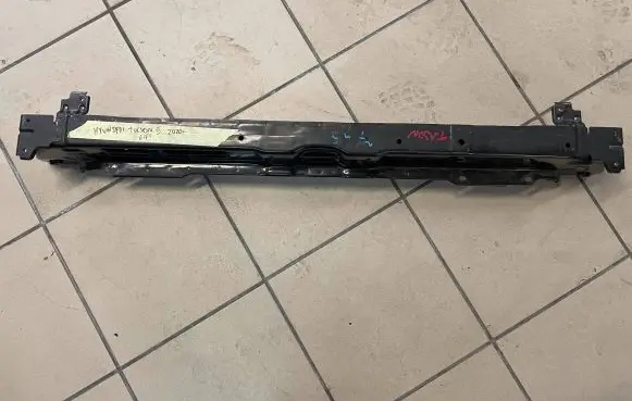 Hyundai Tucson TL Front bumper support beam