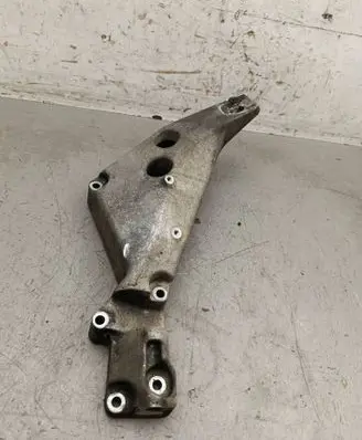 BMW X3 E83 Engine mounting bracket 3418697 AC46000 13807410