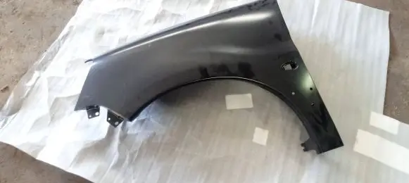 Peugeot Partner Fender 7840n6