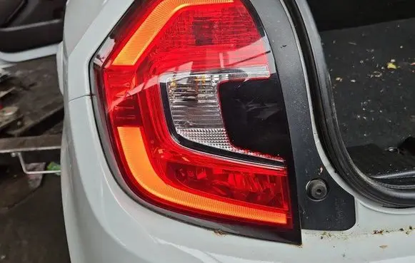 Rear/tail lights
