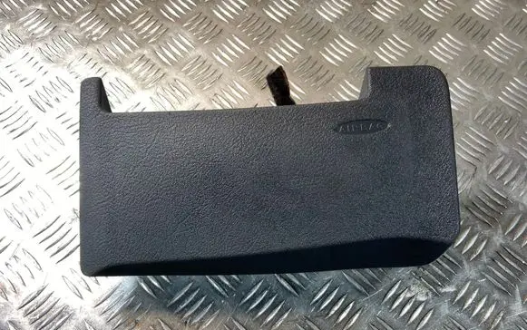 Knee airbag