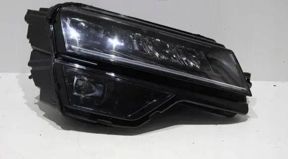 Skoda Karoq Headlight/headlamp