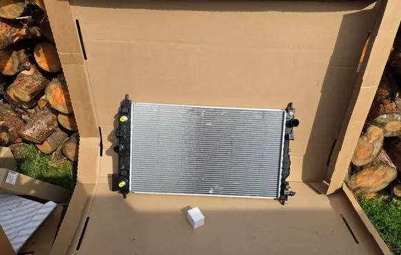 Chevrolet Orlando Coolant radiator 13267665 16450441