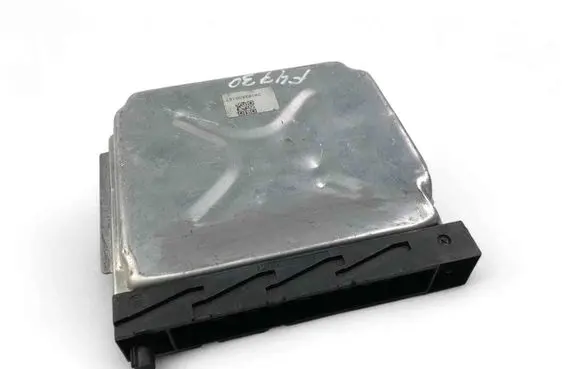 Volvo V70 Engine control unit/module ECU 08692554A