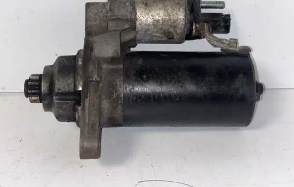 Volkswagen PASSAT B6 Starter motor 0001123044
