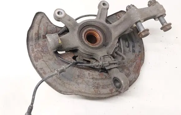 Mercedes-Benz CLA C117 X117 W117 Front wheel hub